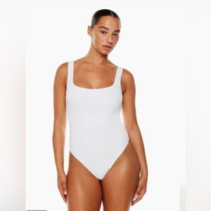 ARITZIA BABATON WHITE CONTOUR TANK THONG BODYSUIT